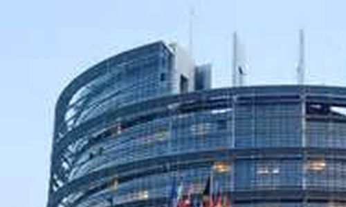 Evropská komise oddaluje rozhodnutí